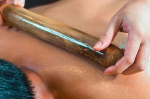 Massage Toàn Thân Bằng Tre